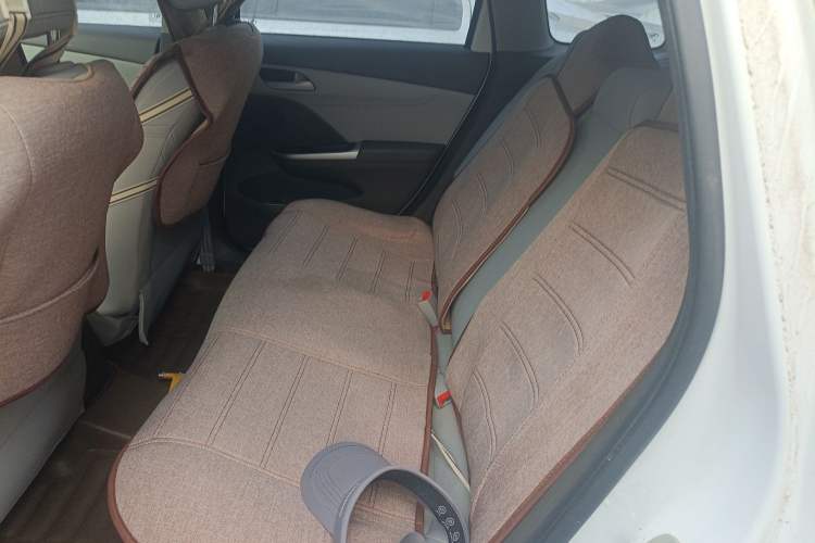 Used Chevrolet Lova RV 2016 1.5L Automatic Comfort Edition