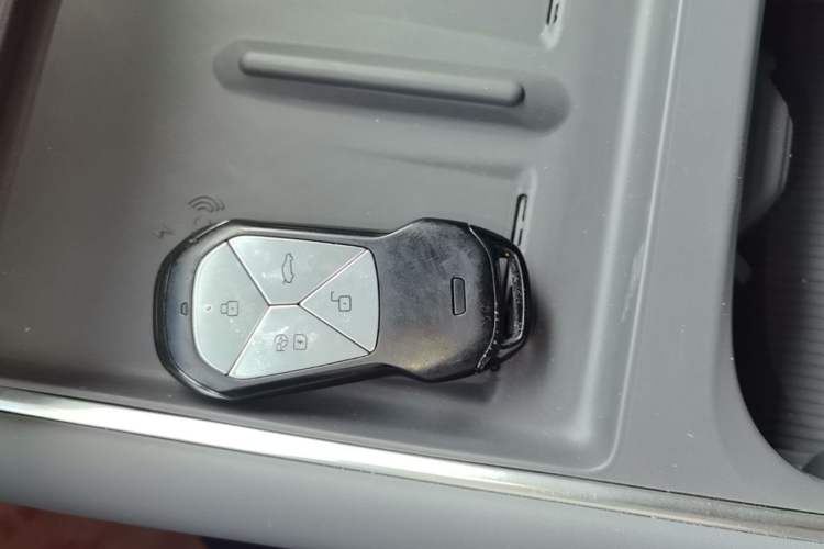 Used XPeng G6 2025 625 Long-Range Max Flagship Edition
