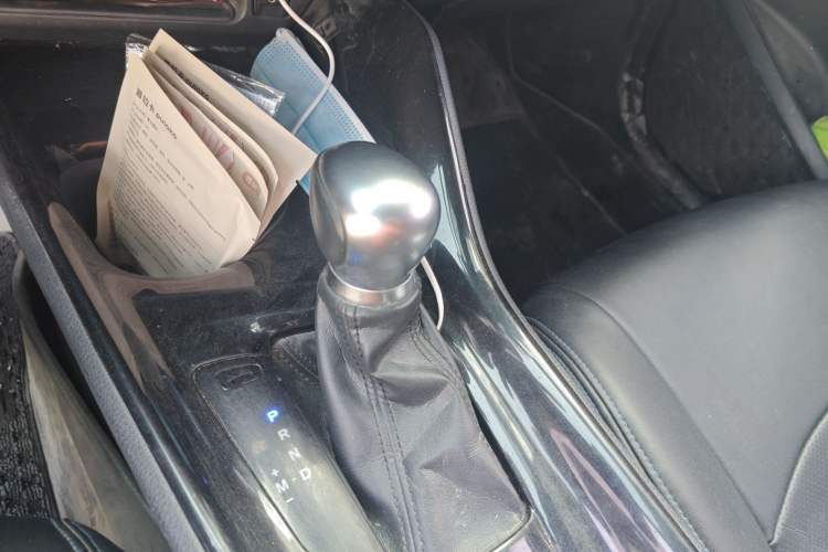 Used Toyota C-HR 2018 2.0L Leading Edition China VI Gear Lever