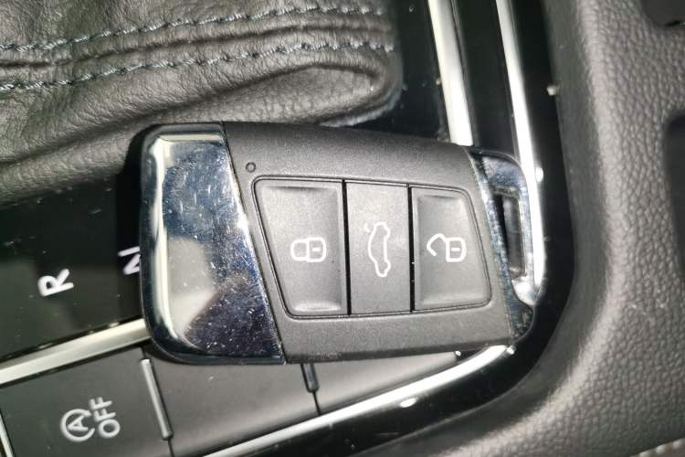 Used Volkswagen FAW-Volkswagen CC 2023 380TSI Striking Edition
