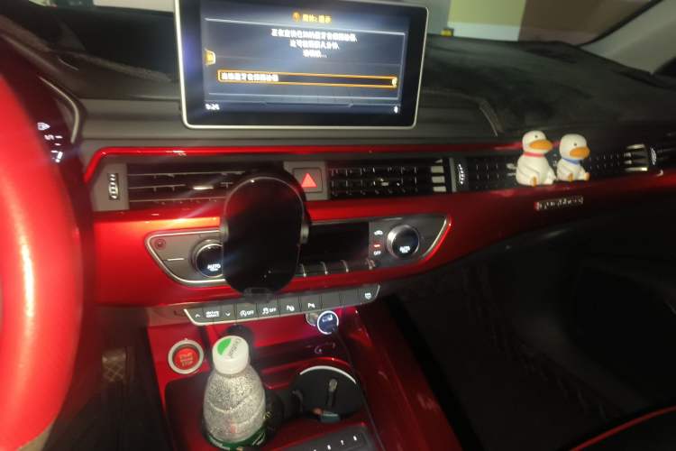 Used Audi A4L 2019 40 TFSI Fashion Edition China VI Emission Standard