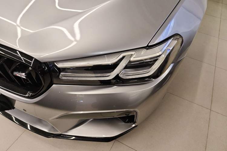 Used BMW 5 Series 2023 530Li Luxury Edition M Sport Package Left Front Headlight