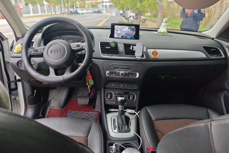 Used Audi Q3 2018 30th Anniversary Edition 30 TFSI Fashion Model Interior 2