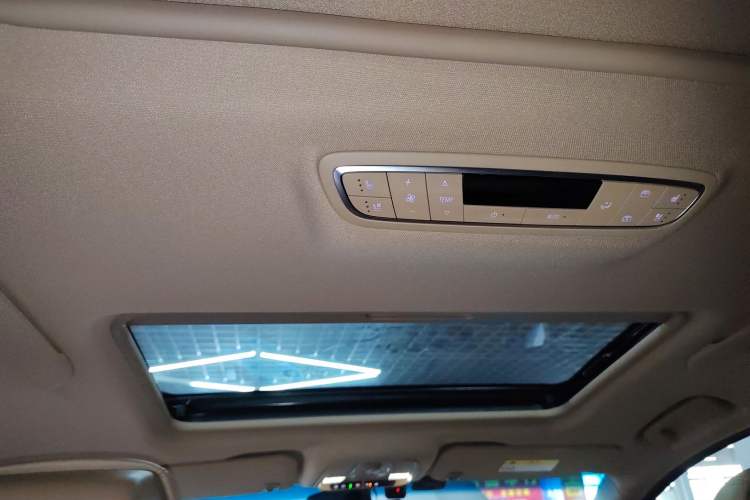 Used Buick GL8 2021 ES Landtrek 653T Luxury Model
