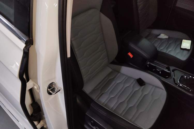 Used Volkswagen Tiguan X 2022 330TSI Two-Wheel Drive Enjoyment Version Right Front Seat