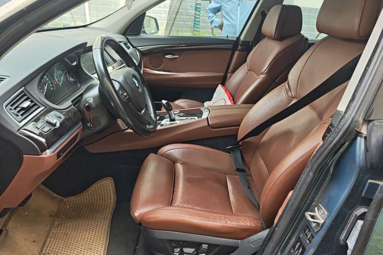 Used BMW 5 Series GT 2013 535i Luxury Edition Left Front Seat