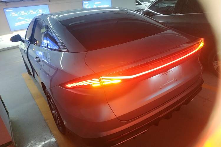 Used Geely Galaxy L6 2025 EM-i 140km Starship Edition