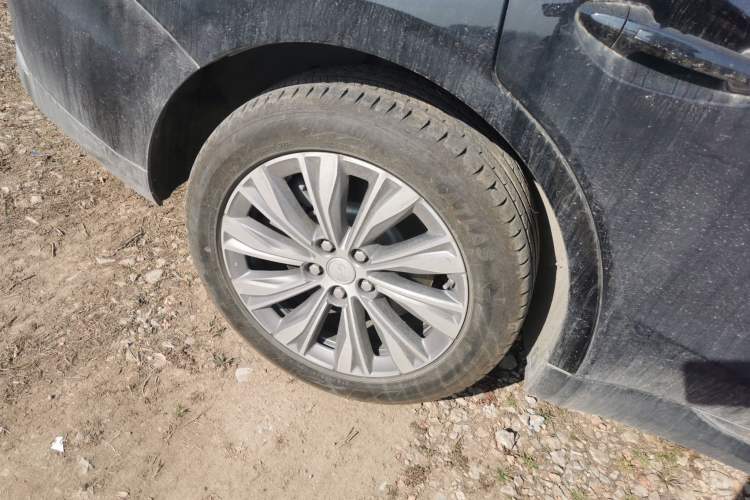 Used Hongqi E-QM5 2024 500km Range Edition