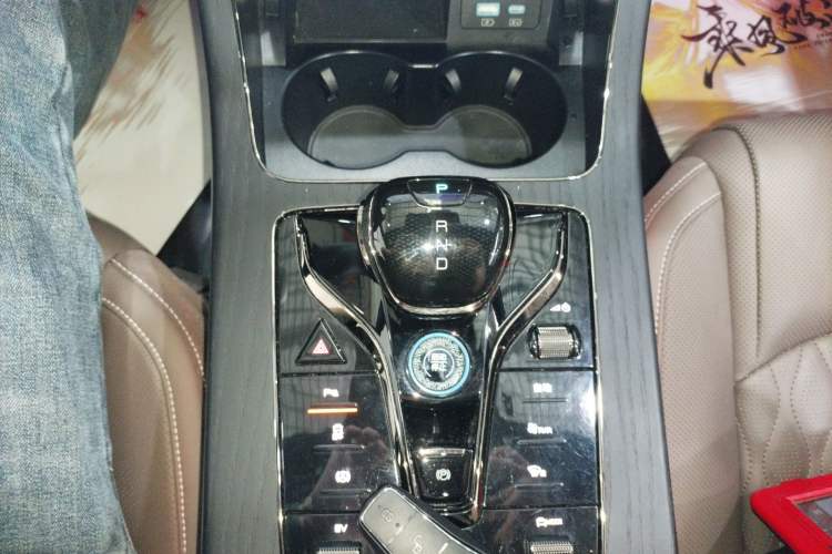 Used BYD Han 2022 DM-i 121KM Luxury Model Gear Lever
