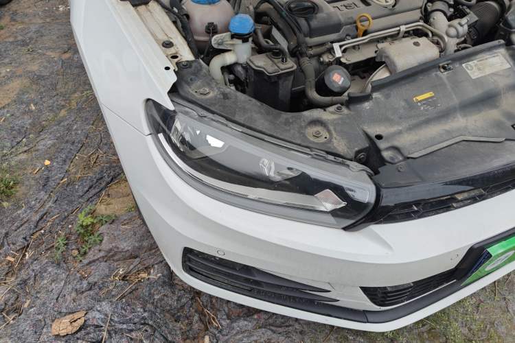 Used Volkswagen Scirocco 2015 1.4TSI Fashion Edition Right Front Headlight