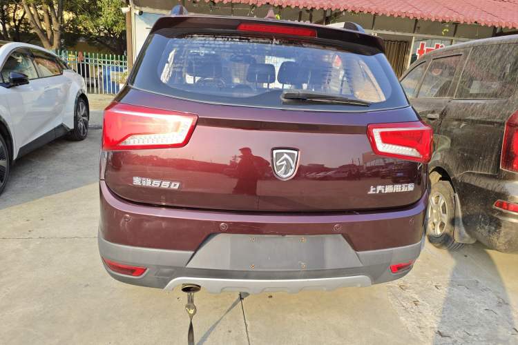 Used Baojun 560 2015 1.8L manual luxury version