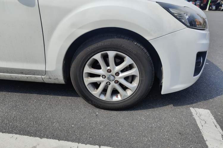 Used Ford Focus 2012 Hatchback Classic 1.8L Automatic Base Model