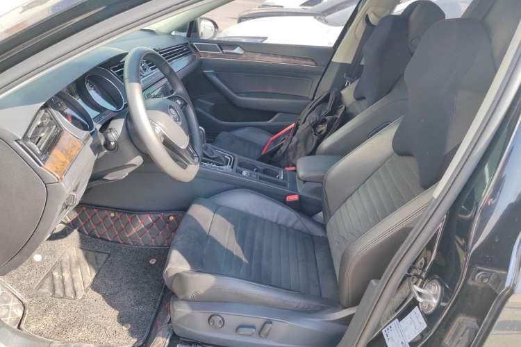 Used Volkswagen Magotan 2018 330TSI DSG Luxury Model