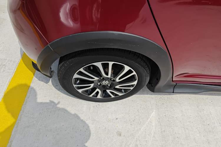 Used Suzuki Swift 2013 1.5L Automatic 20th Anniversary Limited Edition Right Rear Wheel Hub