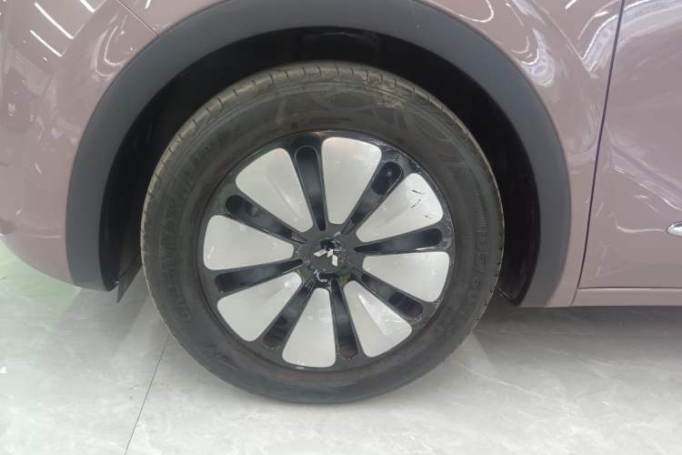 Used Wuling Bingo 2023 333 km Enjoyment Version
