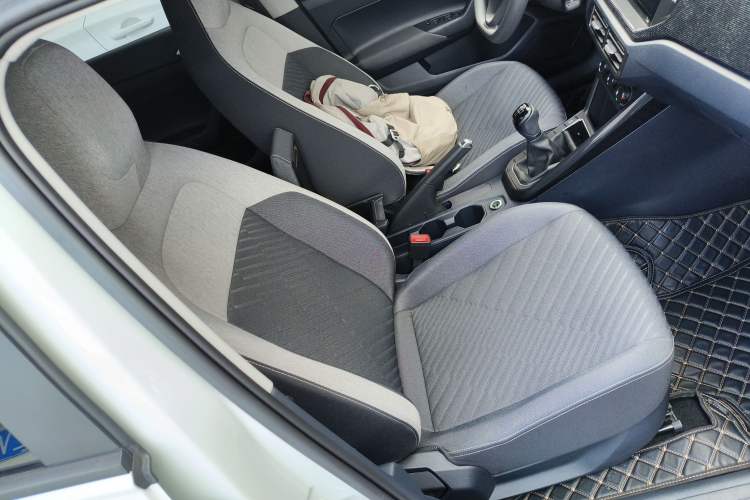 Used Volkswagen Lavida 2023 New Sharp 1.5L Manual New Comfort Edition