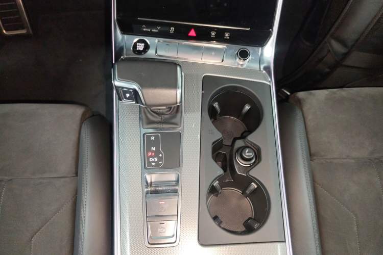 Used Audi A6 2021 allroad quattro Explorer 55 TFSI Prestige Off-Road Model