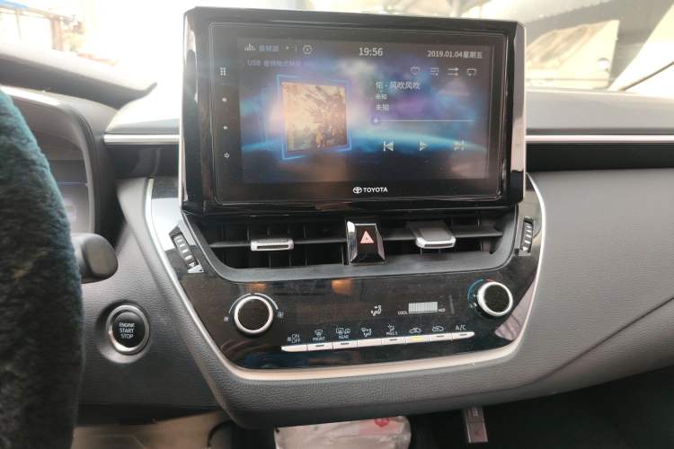 Used Toyota Corolla 2019 1.2T S-CVT GL-i Elite Edition Audio And AC Panel