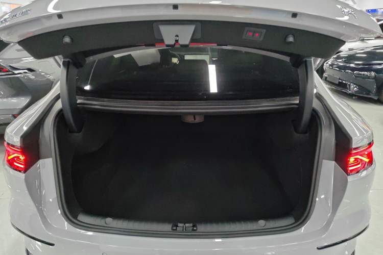 Used BYD Han 2025 EV Intelligent Driving Edition 701KM LiDAR Flagship Model
