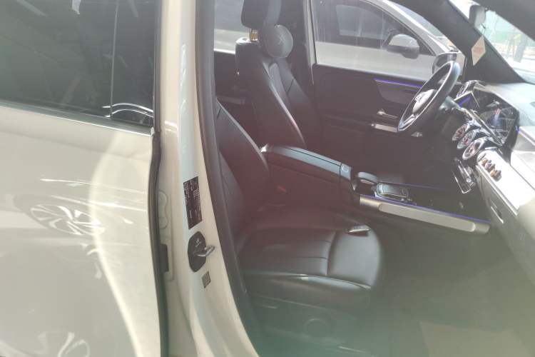 Used Mercedes-Benz GLB 2022 GLB 220 Fashion Model