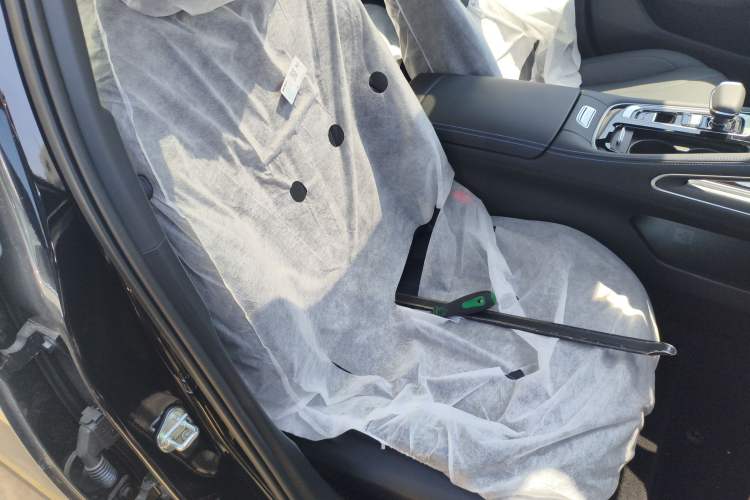 Used Geely Auto Preface 2026 Model Oriental Yao 1.5TD Fuyao Edition Right Front Seat