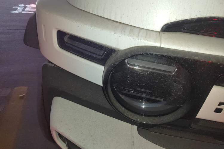 Used iCAR V23 2025 401 Two-Wheel Drive Intelligent Driving Version Right Front Headlight