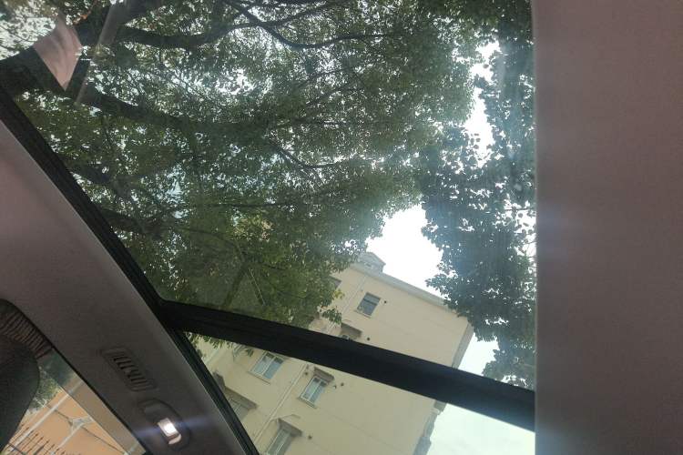 Used Roewe RX8 2018 30T Smart Connectivity All-Wheel Drive Supreme Edition