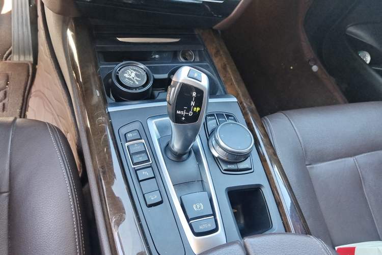 Used BMW X5 2017 xDrive35i Elegant Edition Gear Lever