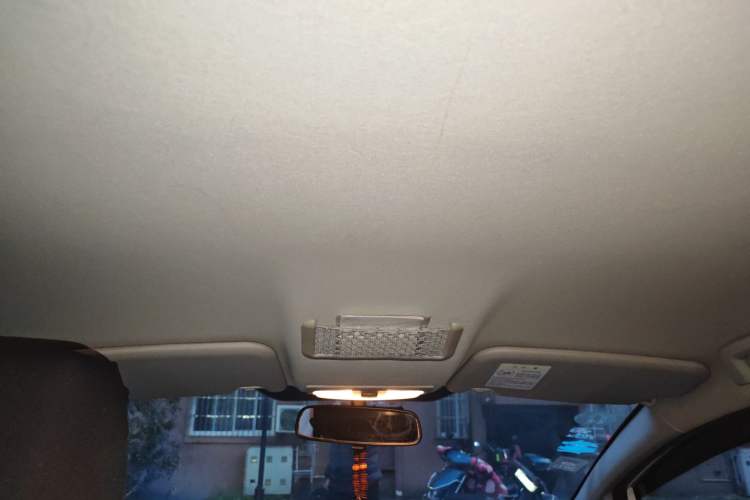 Used Ford Fiesta 2013 Sedan 1.5L Manual Fashion Edition Headliner