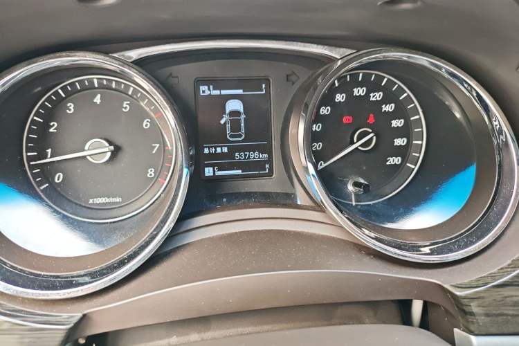 Used Baojun 730 2016 1.5L Manual Comfort Version 7 Seats China V Emission Standard