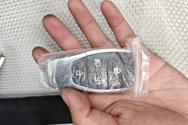 Used BAIC Off-Road BJ40 2022 2.0T Automatic Four-Wheel Drive Ring of the Tower Champion Edition Vehicle Key