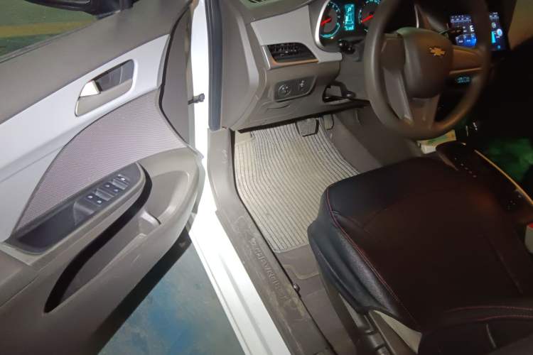 Used Chevrolet Lova RV 2016 1.5L Automatic Comfort Edition
