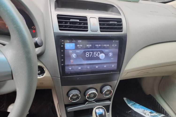 Used BYD L3 2013 1.5L Automatic Comfort Edition Audio And AC Panel