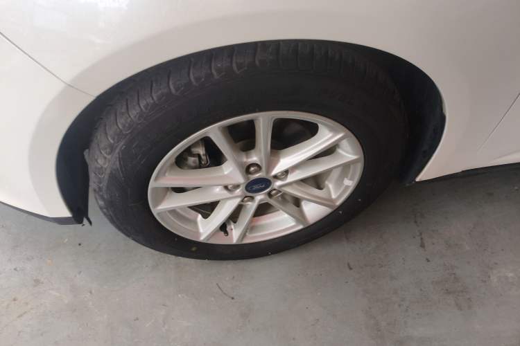 Used Ford Focus 2017 Sedan 1.6L Automatic Fashion Edition Smart Drive Version