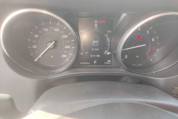 Used Jaguar F-PACE 2016 2.0T Two-Wheel Drive Urban Luxury Edition