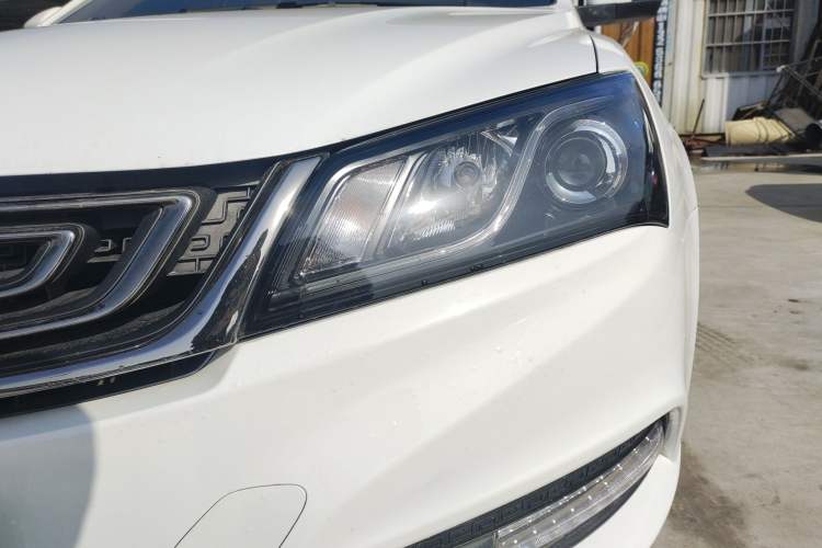 Used Geely Auto Emgrand 2017 Sedan Million Edition 1.5L CVT Upward Connectivity Version