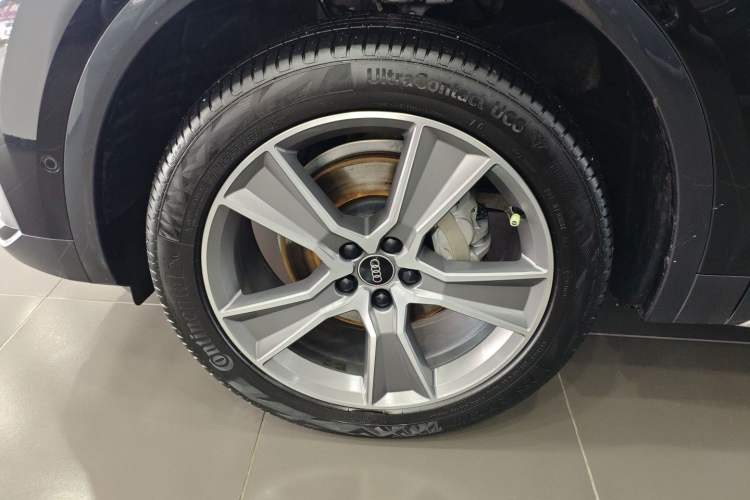 Used Audi Q5L 2022 45T Luxury Elegant Model
