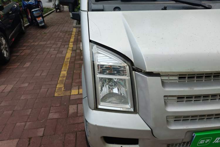 Used Dongfeng Xiaokang C37 2018 1.5L Premium II DK15 Right Front Headlight