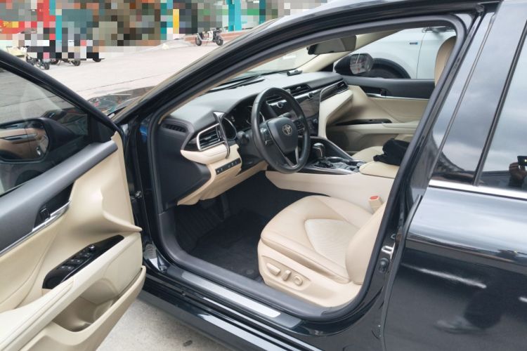Used Toyota Camry 2019 Revised Version 2.0G Luxury Edition