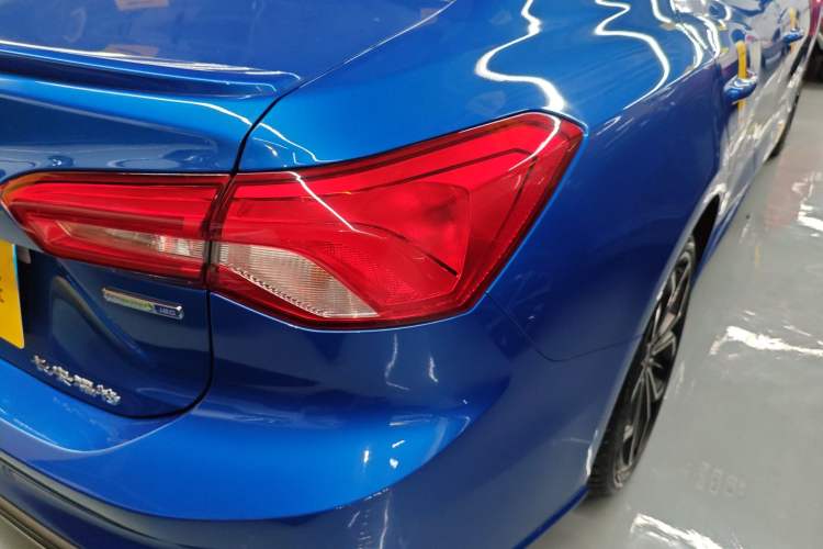 Used Ford Focus 2021 Sedan EcoBoost 180 Automatic ST Line Exterior 3