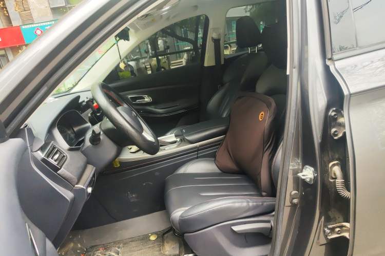 Used CHANGAN OSHAN X7 2020 1.5T Automatic Luxury Version Left Front Seat