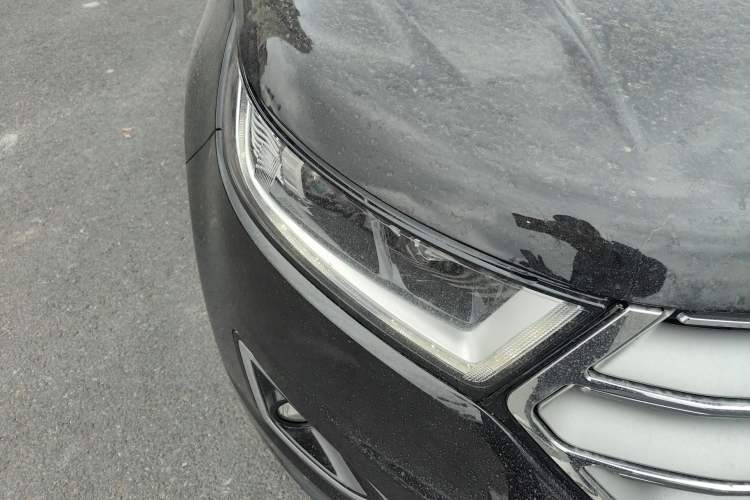 Used Ford Edge 2016 EcoBoost 245 Two-Wheel-Drive Titanium 7-Seater
