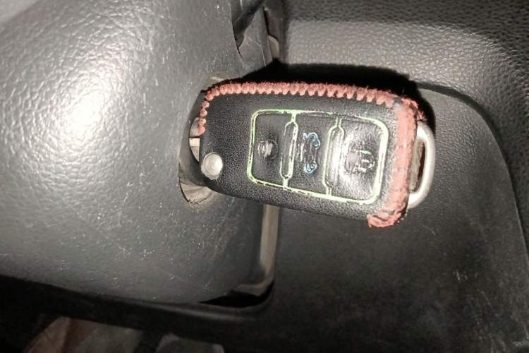 Used Volkswagen Santana 2013 1.4L Manual Comfort Edition
