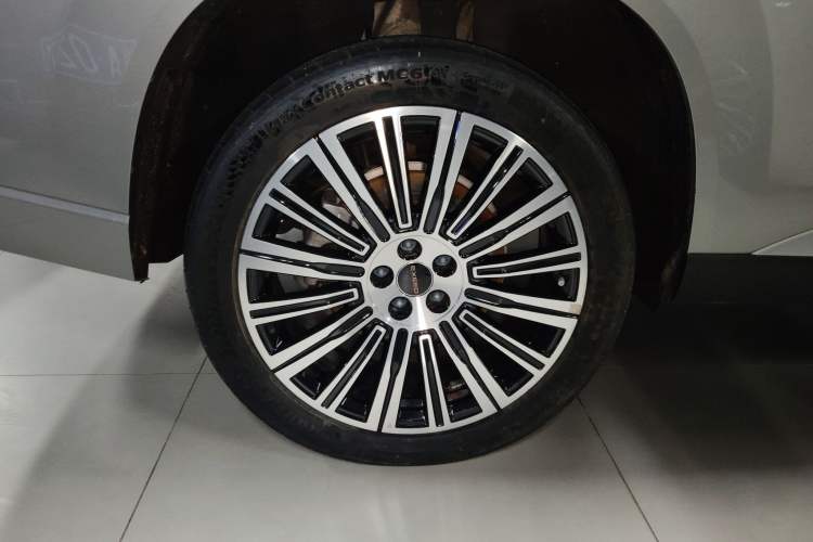 Used EXEED Lanyue C-DM 2025 180 Ultra-Long Range Max All-Wheel Drive 7-Seater Right Rear Wheel Hub