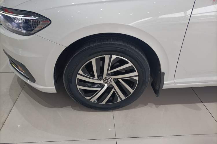 Used Volkswagen Lavida 2022 1.5L Automatic Comfort Edition Left Front Wheel Hub