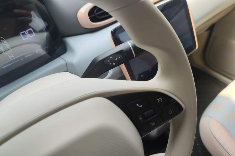 Used Leapmotor T03 2024 310 Comfort Edition Gear Lever