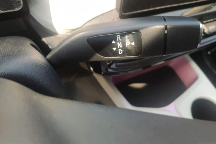 Used SOL E10X 2022 Flower Fairy Design Four-Leaf Clover