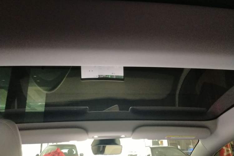 Used Tesla Model 3 2023 Long-Range All-Wheel-Drive Version