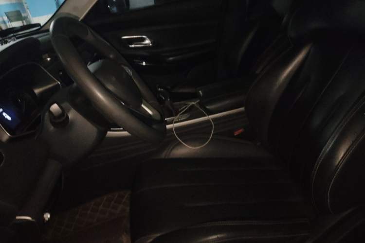 Used CHANGAN OSHAN X7 2020 1.5T Manual Luxury Version Left Front Seat