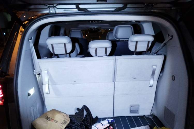 Used Roewe iMAX8 2021 400TGI Supreme Series Prestige Edition